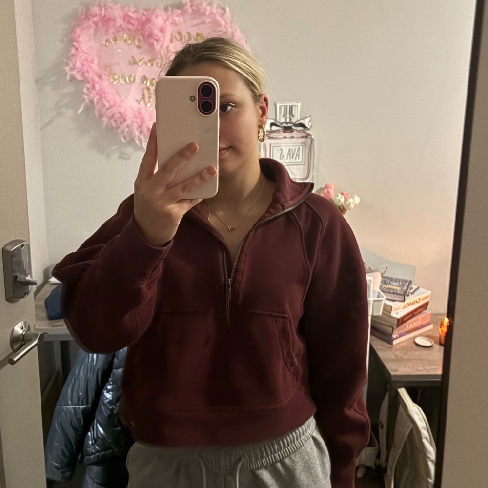 Women’s Burgundy Lululemon Scuba